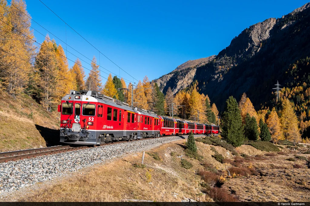 RhB ABe 4/4 52 und 54 bei Morteratsch im Engadin